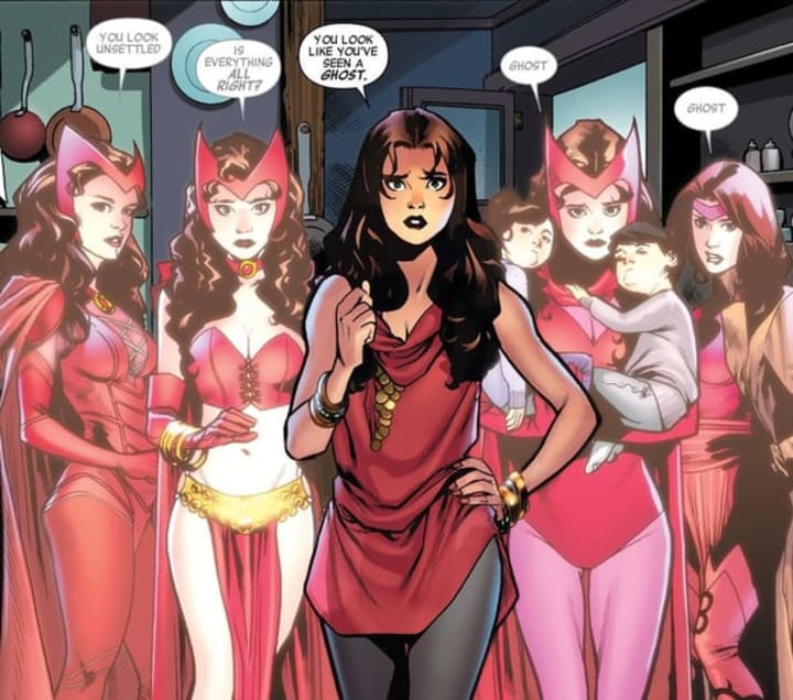 How do the powers of MCU Scarlet Witch compare to Comic Scarlet