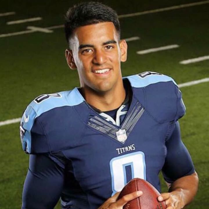 Top 10 Hottest Quarterbacks in the NFL