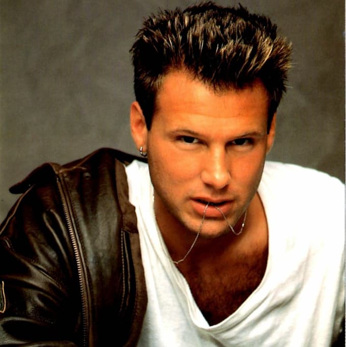 8EEZ Playlist Corey Hart Beat