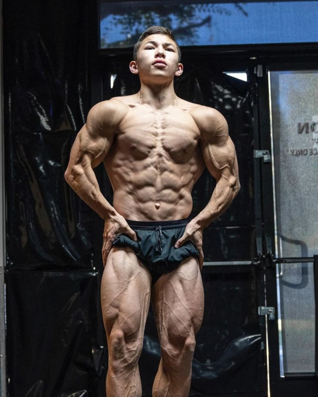 Meet Tristyn Lee The Most SHREDDED Bodybuilder & Influencer Unbalanced