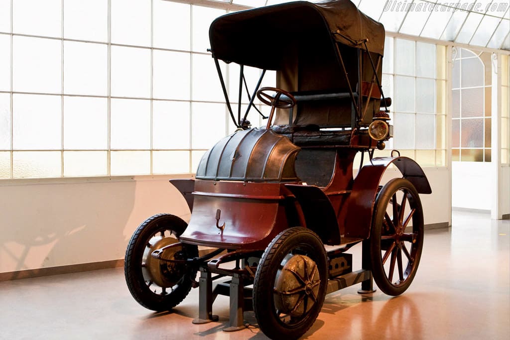 Lohner porsche mixte