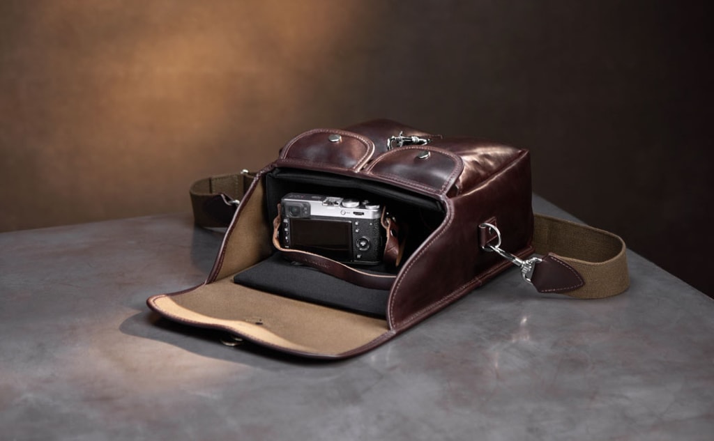 leather camera purse