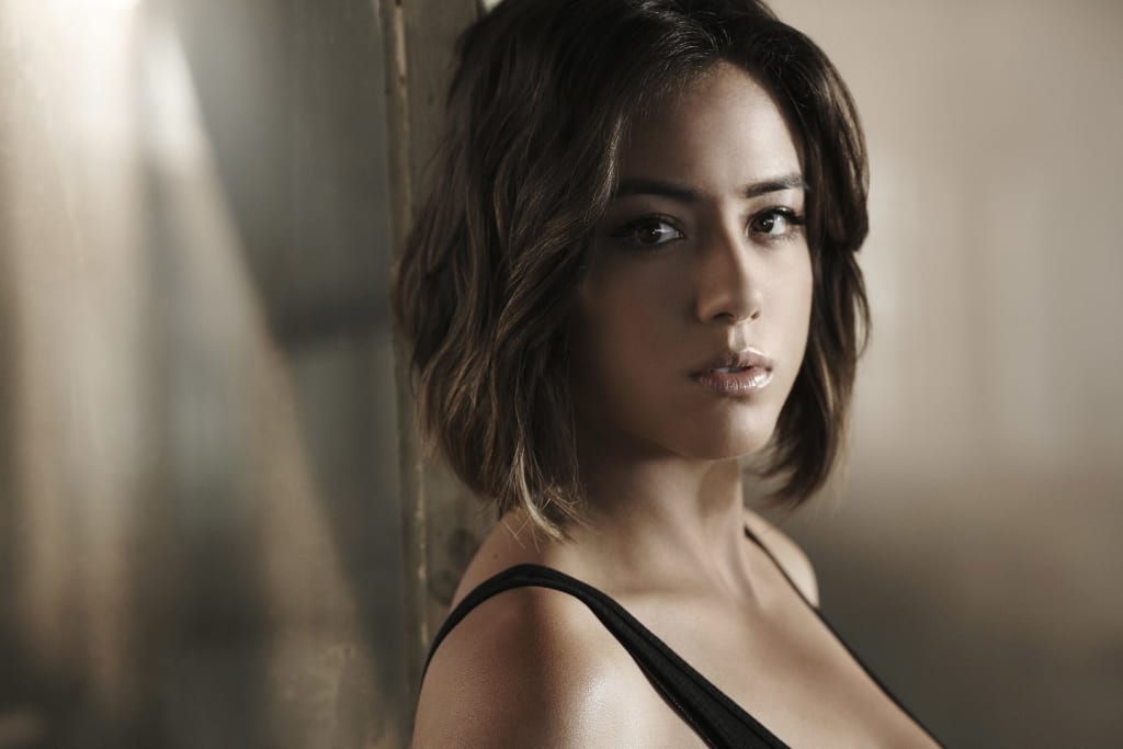 Chloe Bennet Wants Quake To Have A Boyfriend Or A Puppy In Agents Of S H I E L D Season 5 Geeks