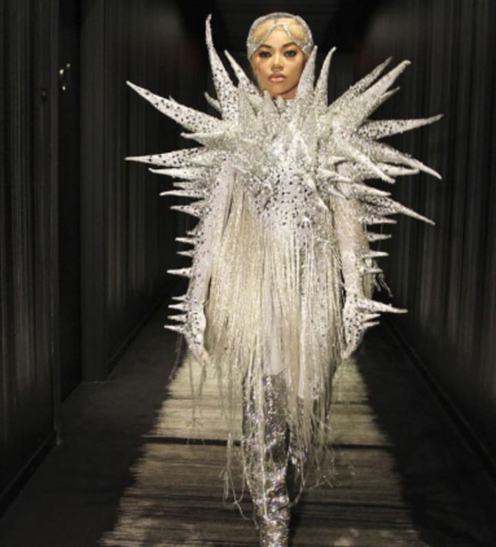 Top 10 Shocking Red Carpet Outfits (Photos). Styled