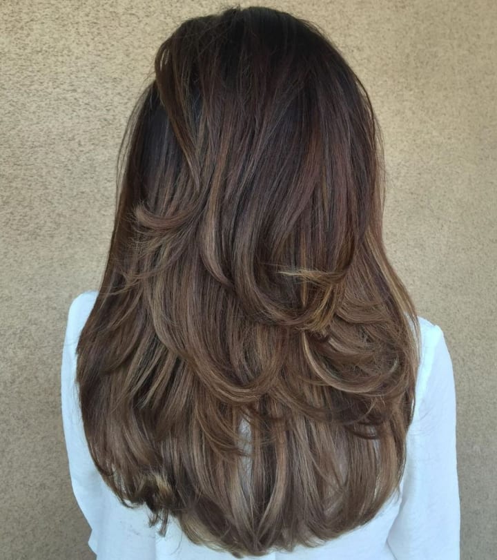 Hairstyles & Haircuts For Wavy Hair | Blush Hairstyles & Haircuts For Wavy Hair | Blush