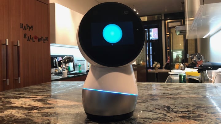 Jibo, the World&x27s First Social Home Robot That Will Leave You Stunned | Futurism