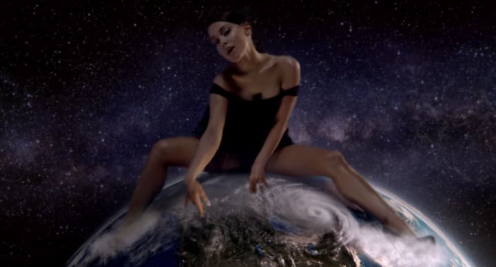 Ariana Grande Finds Her Inner Goddess In God Is A Woman Beat Ariana Grande Finds Her Inner Goddess In God Is A Woman Beat
