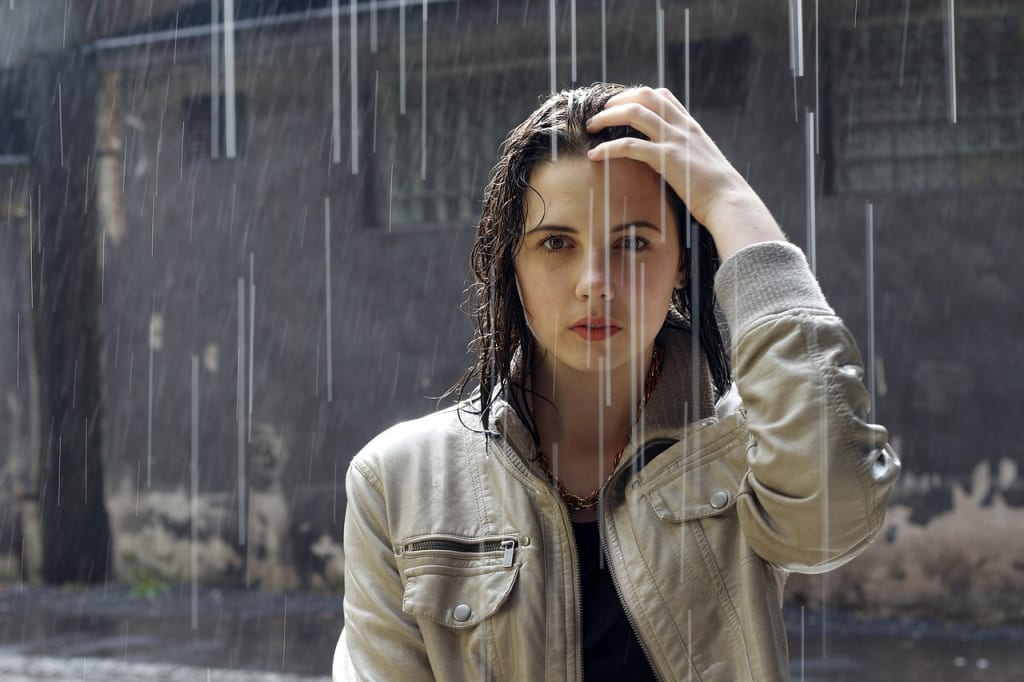 Five Healthy Benefits Of Walking In The Rain