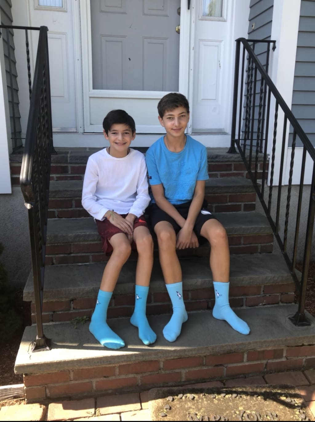 Young Environmentalists Pulling Their Socks Up for a Threatened Bird Species Young Environmentalists Pulling Their Socks Up for a Threatened Bird Species