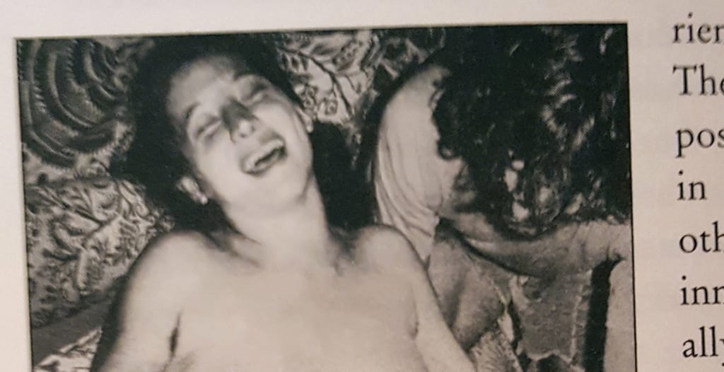 What Made People So Angry About This Picture of a Birthing Woman? What Made People So Angry About This Picture of a Birthing Woman?