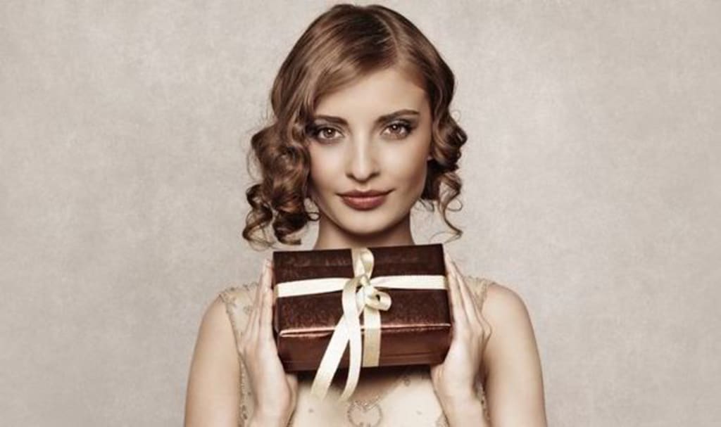 Gift Ideas for The Beauty Lover in Your Life Gift Ideas for The Beauty Lover in Your Life