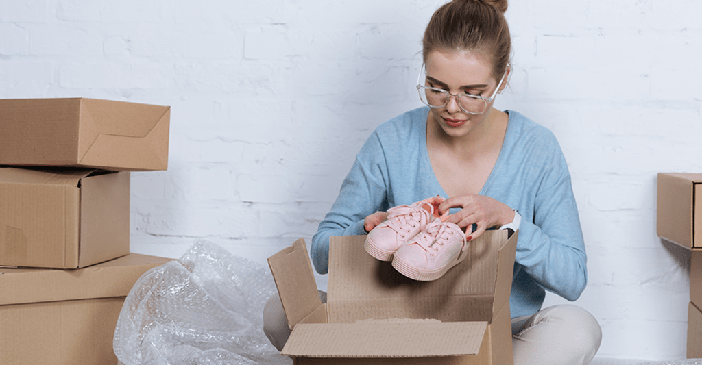 Moving Out for The First Time (tips and checklist inside) Moving Out for The First Time (tips and checklist inside)