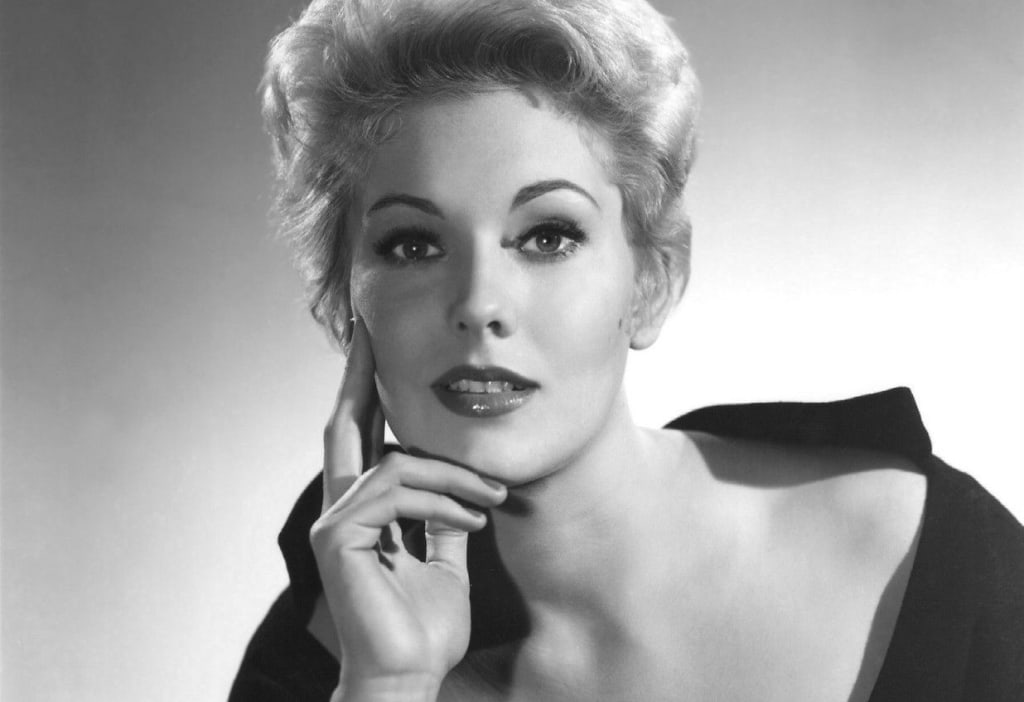 A Filmmaker's Biography: Kim Novak A Filmmaker's Biography: Kim Novak