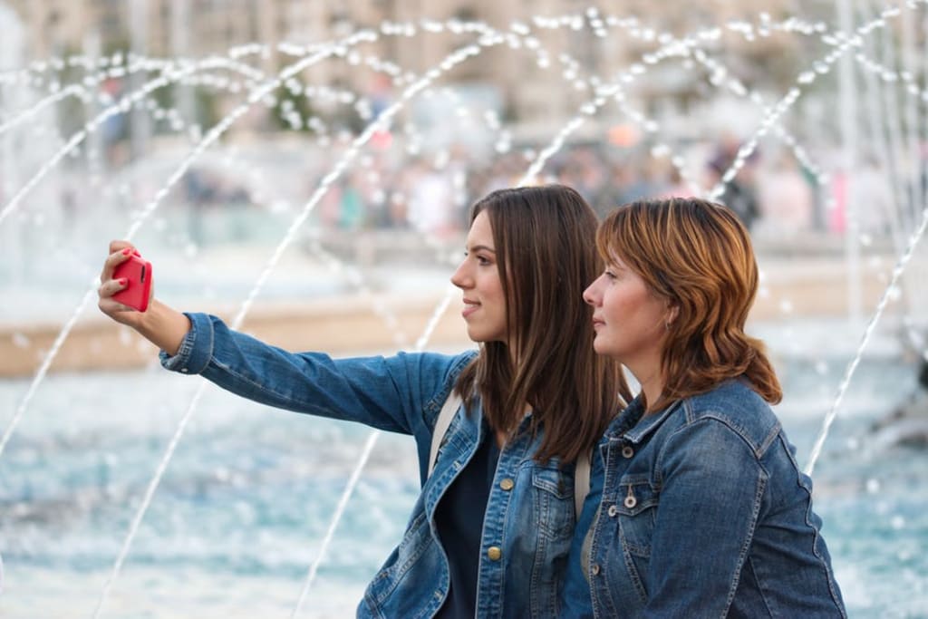 Finding the Best Cell Phone Plan For Your Family Finding the Best Cell Phone Plan For Your Family