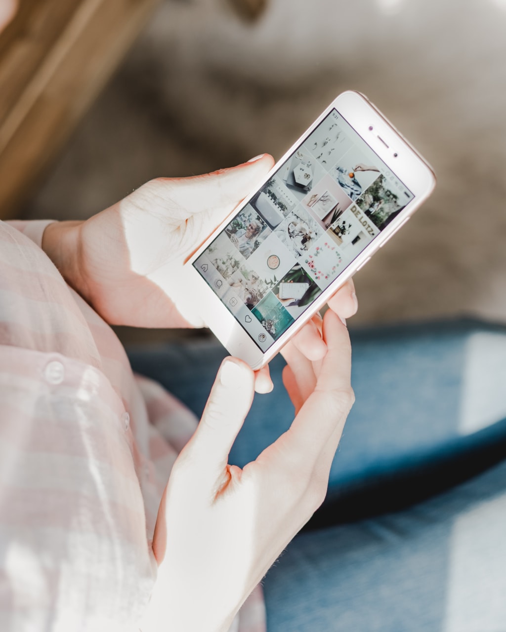 9 Instagram Accounts That Will Help You Fall in Love with Yourself Again 9 Instagram Accounts That Will Help You Fall in Love with Yourself Again