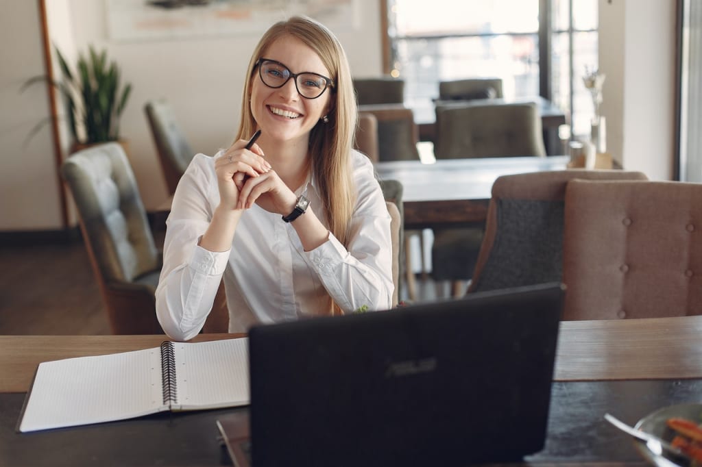 5 Types of Side Hustles That Can Boost Your Income
5 Types of Side Hustles That Can Boost Your Income