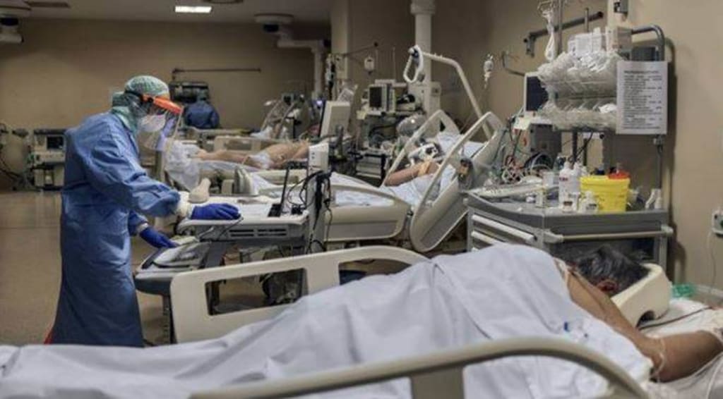 Corona Pandemic In India: Private Hospitals Turn Into Centers of Chaos Corona Pandemic In India: Private Hospitals Turn Into Centers of Chaos