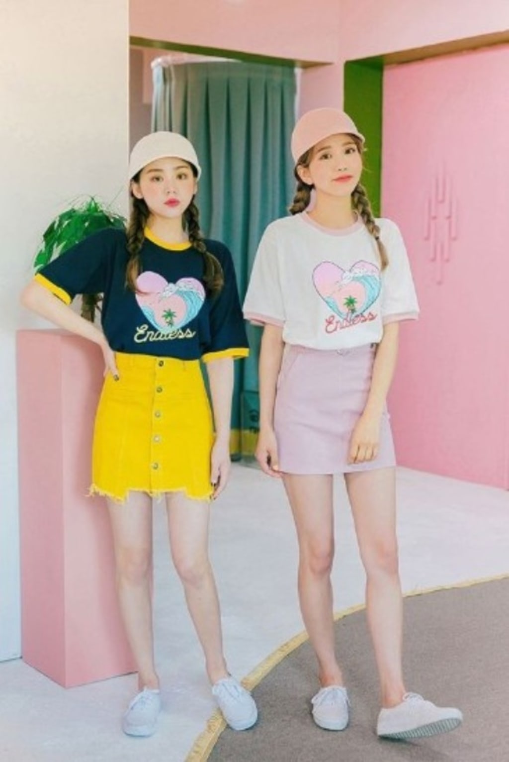 Why Everyone is wearing Korean Fashion Why Everyone is wearing Korean Fashion