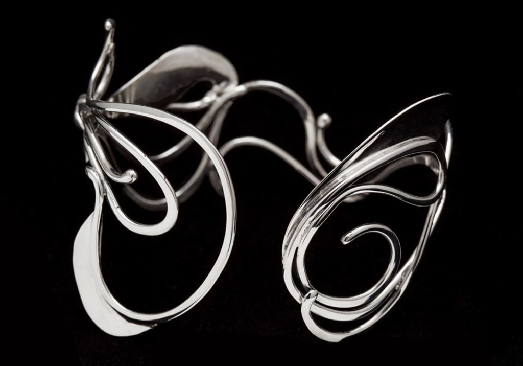 3 Most Beautiful Waterfall Bracelets 3 Most Beautiful Waterfall Bracelets