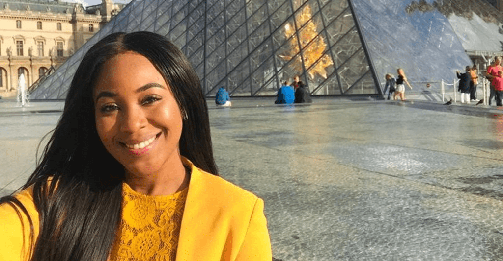 Shortly After Getting Disqualified, Erica Starts An Expensive New Business (7 New Photos). Shortly After Getting Disqualified, Erica Starts An Expensive New Business (7 New Photos).