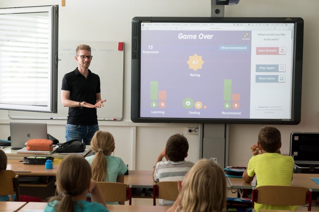 Benefits of using Digital Technologies along with conventional ways of Teaching and Learning Benefits of using Digital Technologies along with conventional ways of Teaching and Learning