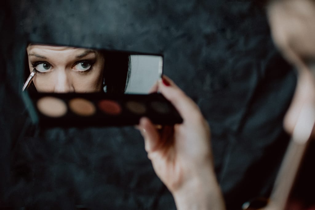 Adapting Your Beauty Routine for Winter Adapting Your Beauty Routine for Winter
