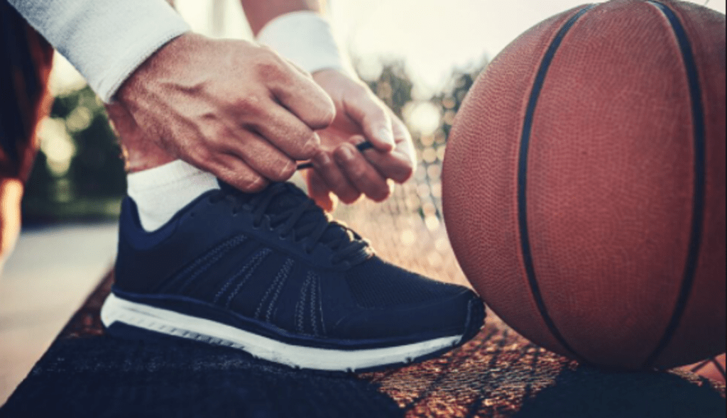 good basketball shoes for wide feet