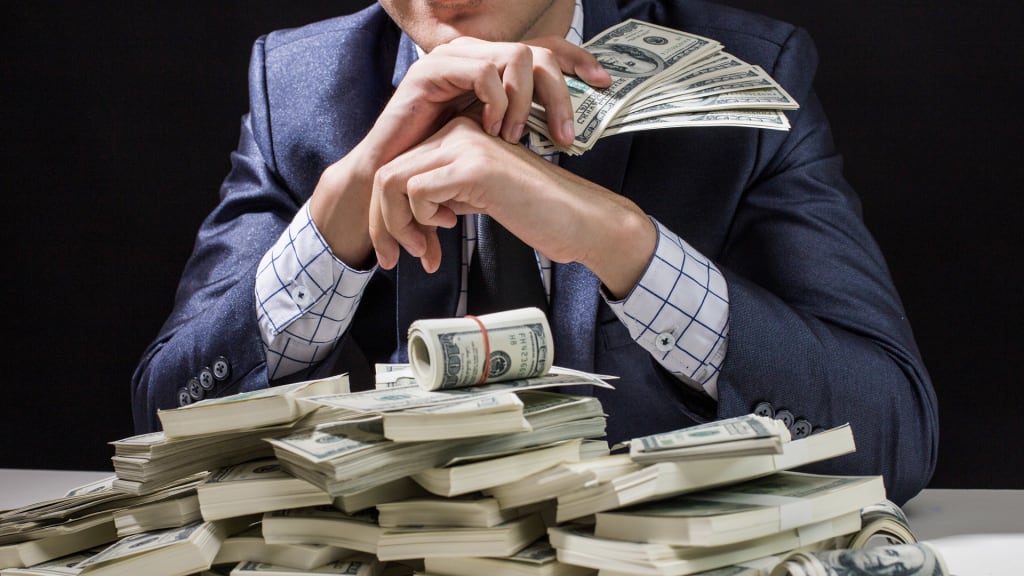 Top 5 Status Symbol for The Rich and Famous Top 5 Status Symbol for The Rich and Famous