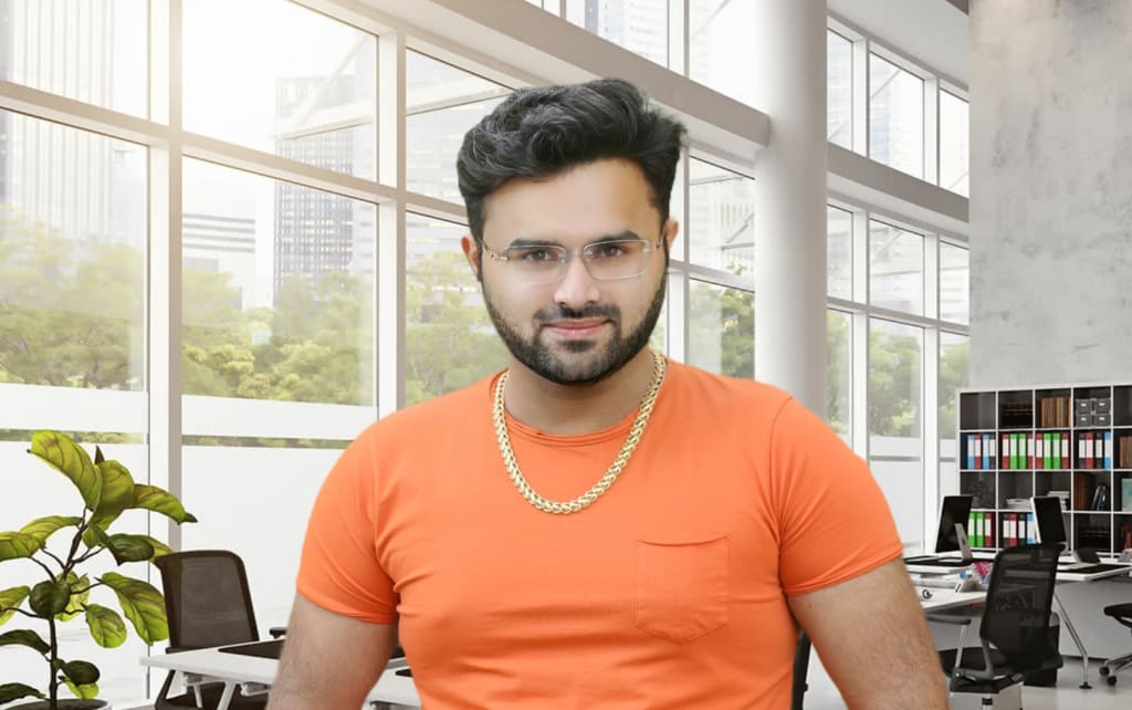 Meet Vikramsinh Parmar, a Freelancer Turned Entrepreneur
Meet Vikramsinh Parmar, a Freelancer Turned Entrepreneur