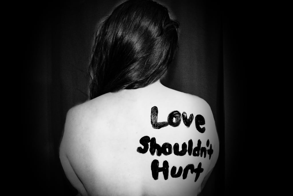 Red Flags of an Abusive Relationship, and How to Get Out Early Red Flags of an Abusive Relationship, and How to Get Out Early