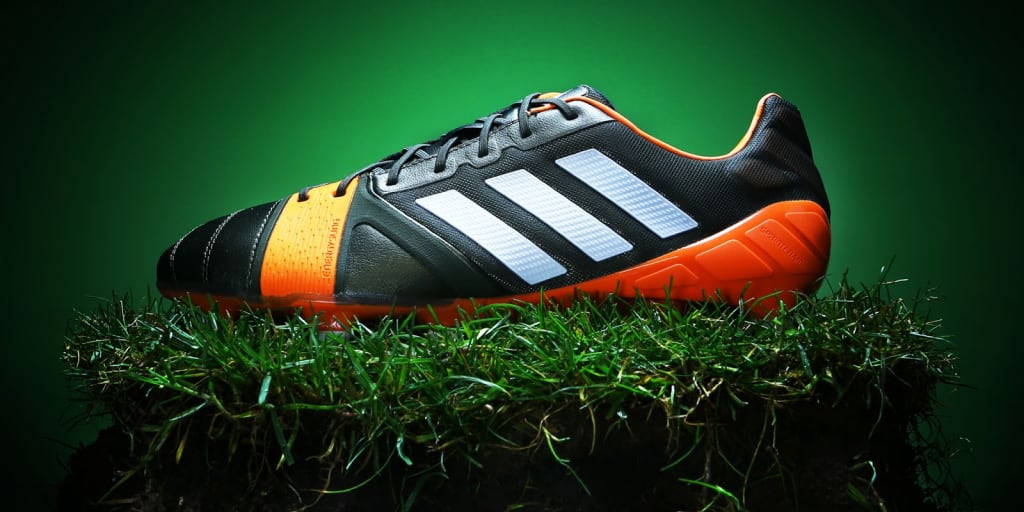 best soccer boots for midfielders