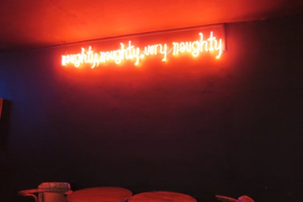 The 9 to 5 Sixty Nine Room! The 9 to 5 Sixty Nine Room!