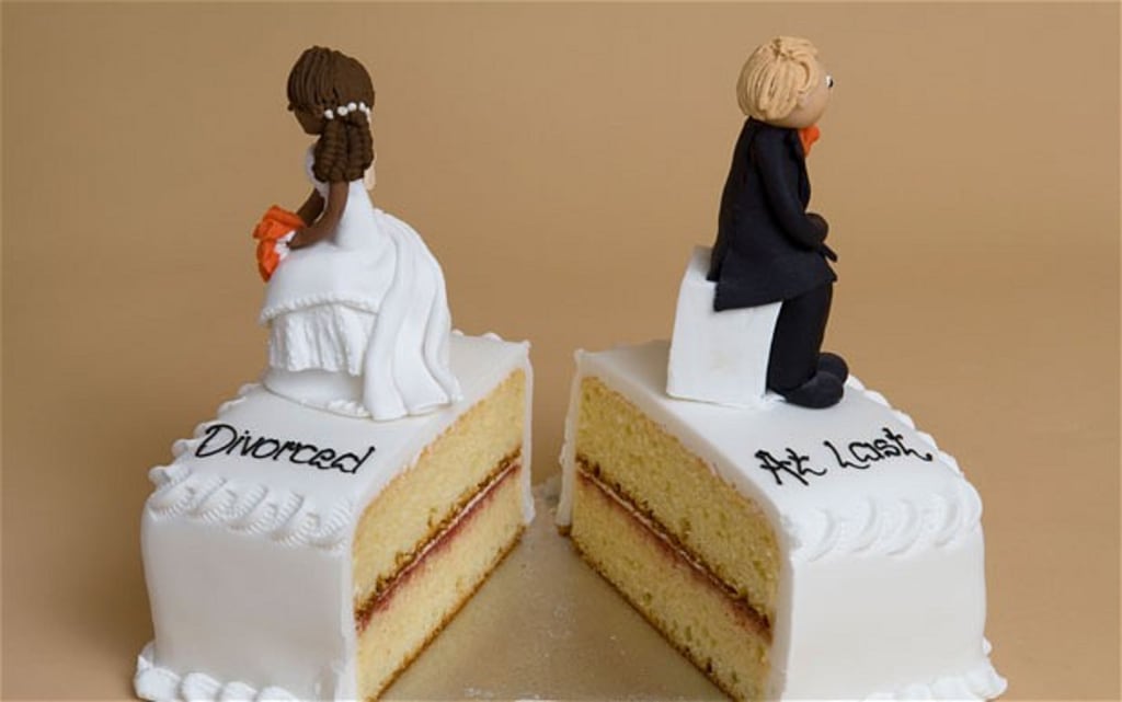 "My Wife Suddenly Wants a Divorce! What Happened?" "My Wife Suddenly Wants a Divorce! What Happened?"