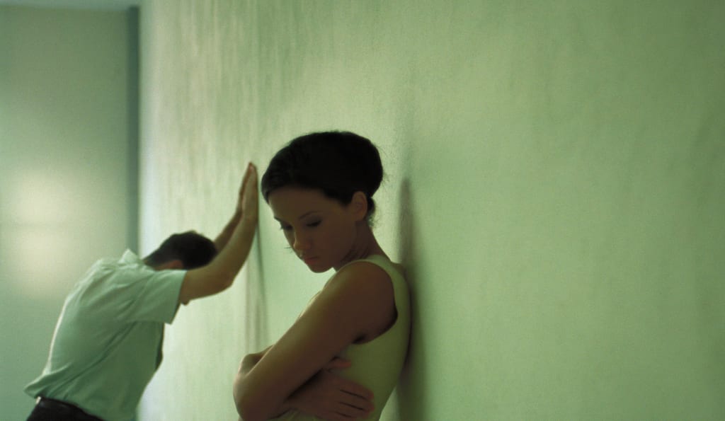 Reasons Why You May Feel Trapped In A Relationship (And What You Can Do About It) Reasons Why You May Feel Trapped In A Relationship (And What You Can Do About It)