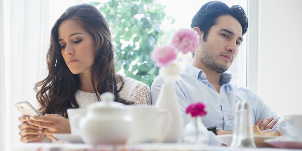 Signs That You're Making an Ass Out of Yourself on a Date Signs That You're Making an Ass Out of Yourself on a Date