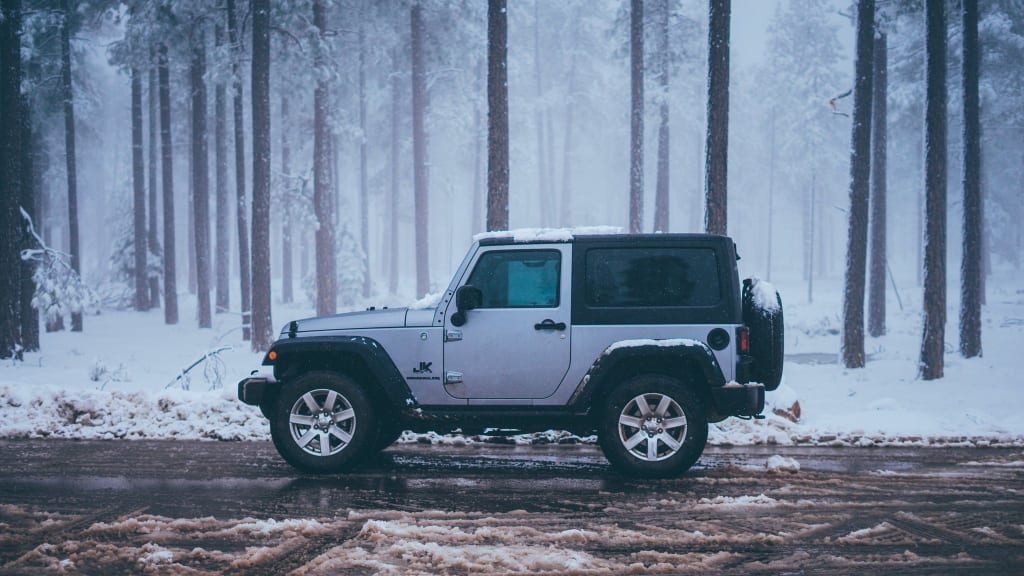 10 Convenient Gadgets to Keep in Your Car 10 Convenient Gadgets to Keep in Your Car