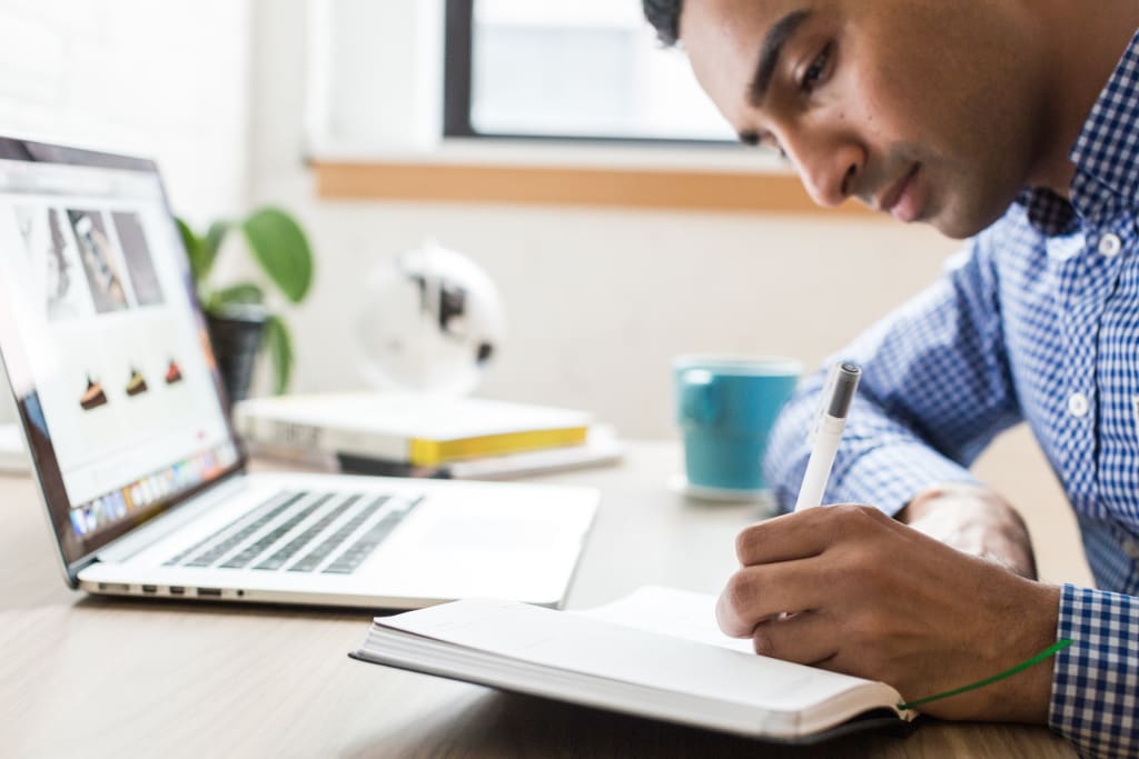 5 Reasons Why You Should Take Education Courses Online 5 Reasons Why You Should Take Education Courses Online