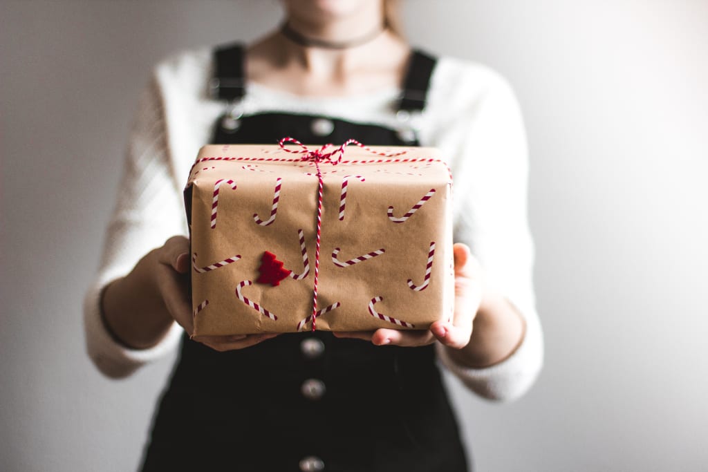 10 Christmas Gifts for Your Favorite Teacher 10 Christmas Gifts for Your Favorite Teacher