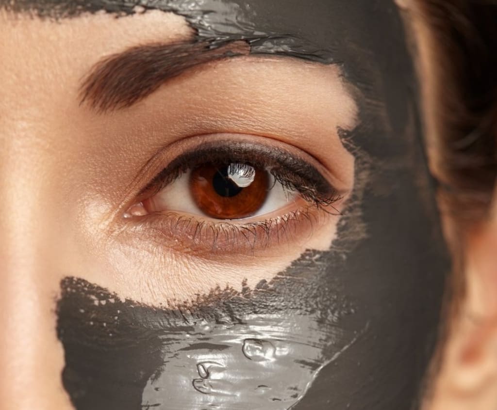 Dead Sea Mud Mask: 6 Proven Health & Beauty Benefits for Your Face Dead Sea Mud Mask: 6 Proven Health & Beauty Benefits for Your Face
