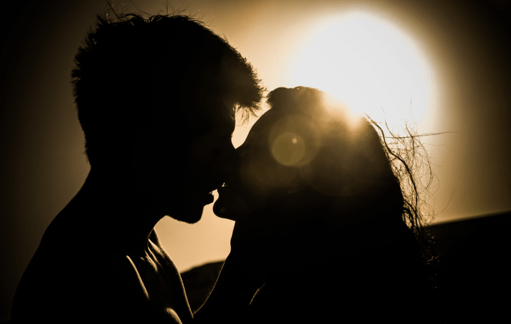 How to Write a Romantic Story How to Write a Romantic Story