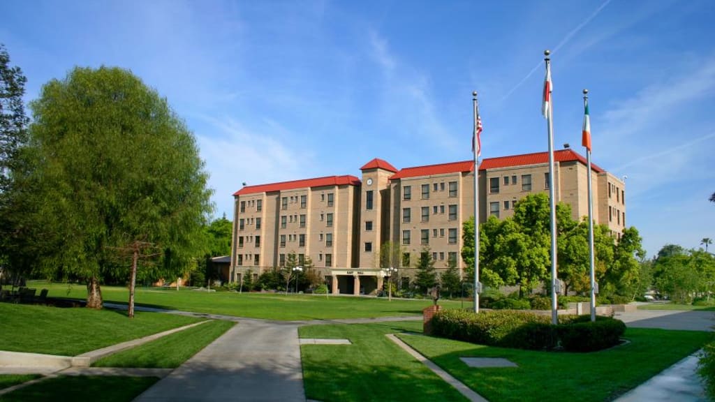 Nobody Told You About Small Universities Nobody Told You About Small Universities