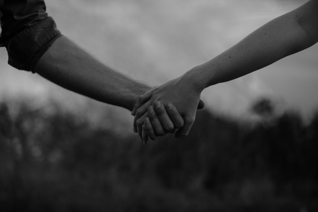Hand in Hand Hand in Hand