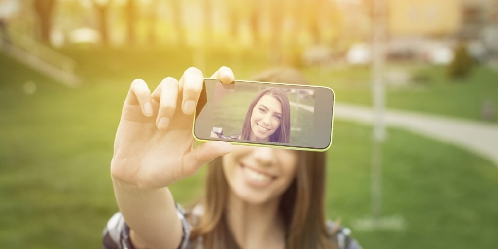 Beauty Trends: Selfies are Driving Women to Plastic Surgery Beauty Trends: Selfies are Driving Women to Plastic Surgery