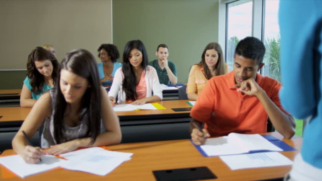 4 Things to Expect From College 4 Things to Expect From College