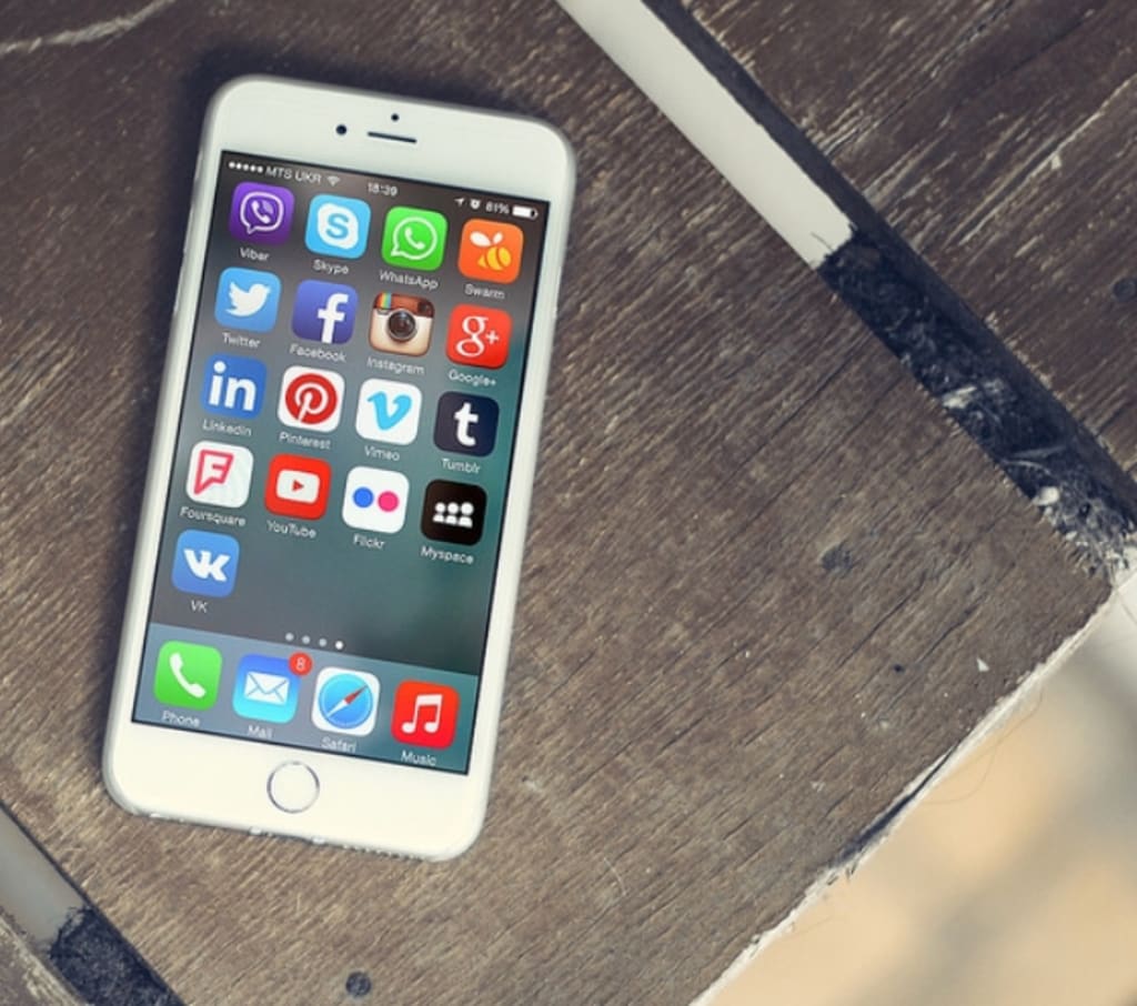 7 Things That Happen on a Social Media Break 7 Things That Happen on a Social Media Break