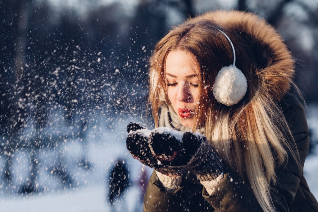 The 10 Best Bronzers for Winter Wear The 10 Best Bronzers for Winter Wear