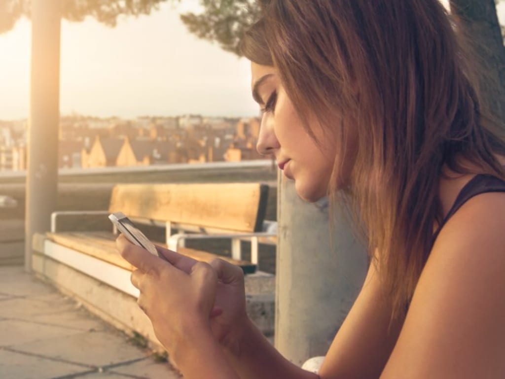 The Single's Guide to Returning to the Dating Scene The Single's Guide to Returning to the Dating Scene