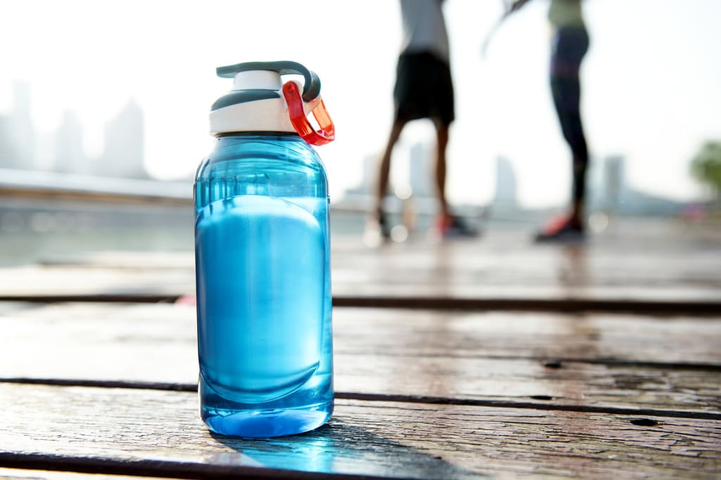 5 Great Reasons to Carry a Water Bottle 5 Great Reasons to Carry a Water Bottle