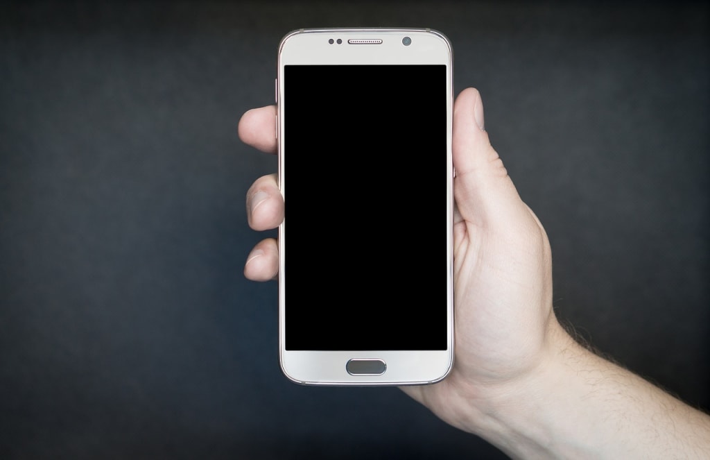 4 Products that Will Improve Your Smartphone Experience 4 Products that Will Improve Your Smartphone Experience