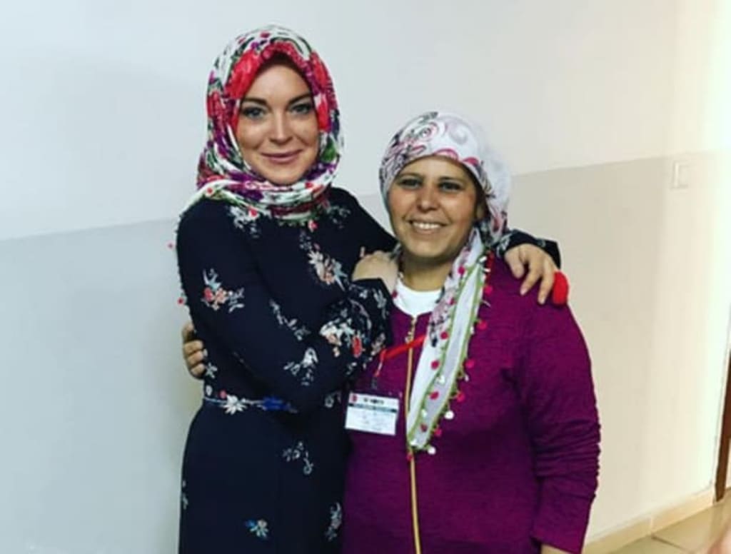 'Lohan' Behold: Has Lindsay Lohan Converted To Islam? 'Lohan' Behold: Has Lindsay Lohan Converted To Islam?